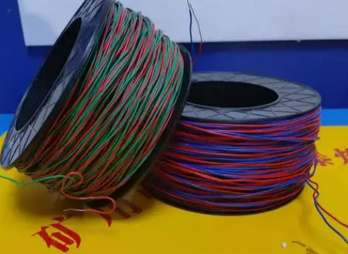 平谷放炮线的主要材质有哪些？不同材质的适用场景有何区别？